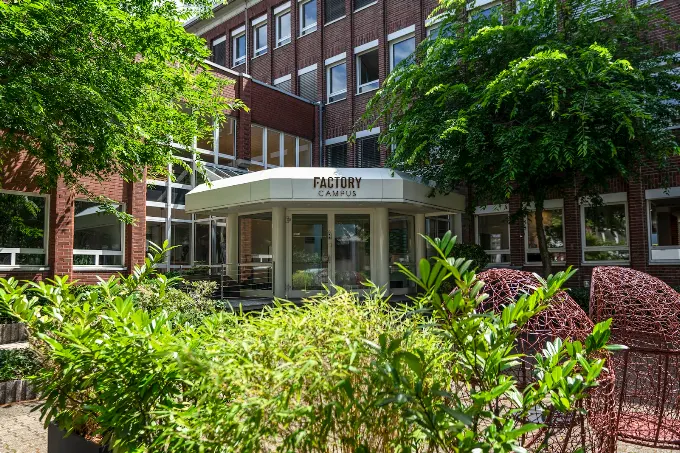 Eingang Factory Campus, Erkrather Straße 401, Düsseldorf